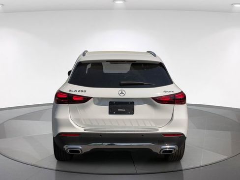 New 2026 Mercedes-Benz GLA 250 4MATIC image 8