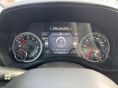Used 2022 RAM 1500 Laramie AWD/4WD image 15