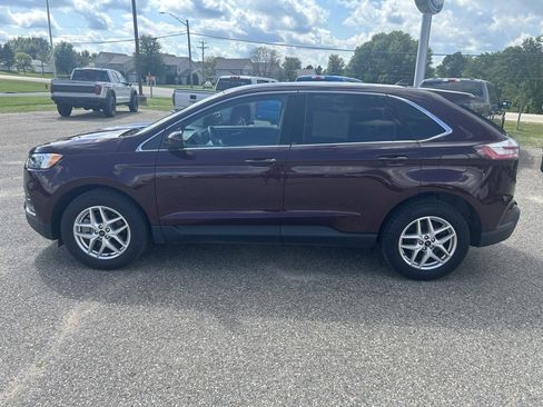 Used 2024 Ford Edge SEL w/ Convenience Package image 4