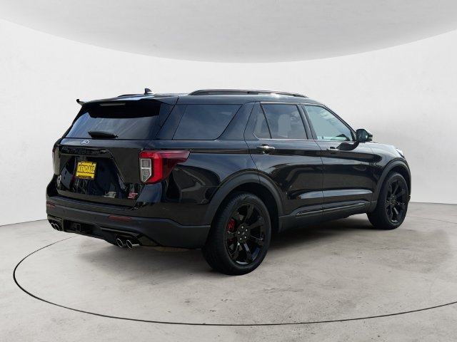 Used 2023 Ford Explorer ST w/ Technology Package AWD/4WD image 5