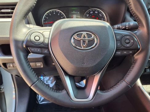 Used 2022 Toyota RAV4 XLE Premium FWD image 21