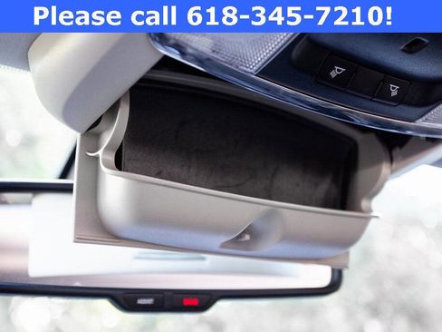 Used 2018 Chrysler 300 Touring L image 40