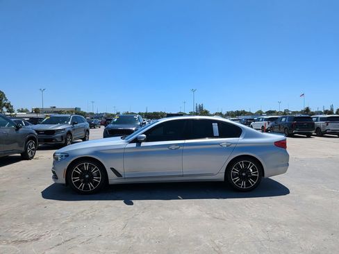 Used 2019 BMW 530i w/ Premium Package RWD image 4