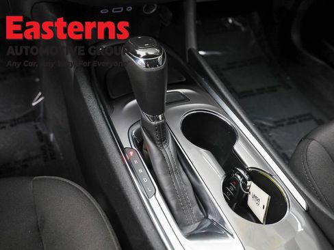 Used 2020 Chevrolet Malibu LT image 13