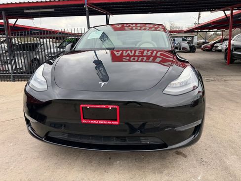 Used 2021 Tesla Model Y Long Range image 3