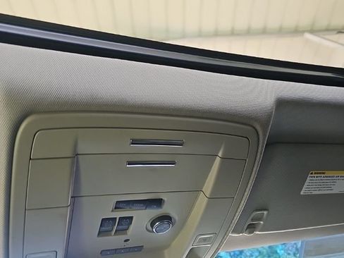 Used 2019 Chevrolet Tahoe Premier AWD/4WD image 23