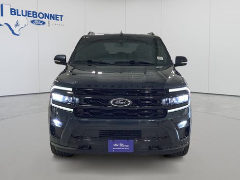 Certified 2023 Ford Expedition Limited AWD/4WD image 2