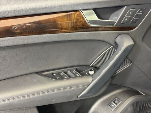 Used 2019 Audi Q5 Prestige AWD/4WD image 13