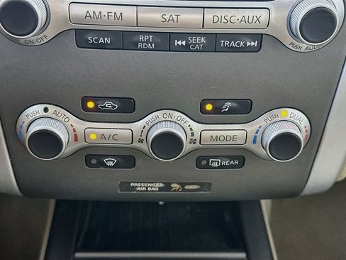 Used 2014 Nissan Murano LE w/ Platinum Edition Package AWD/4WD image 18