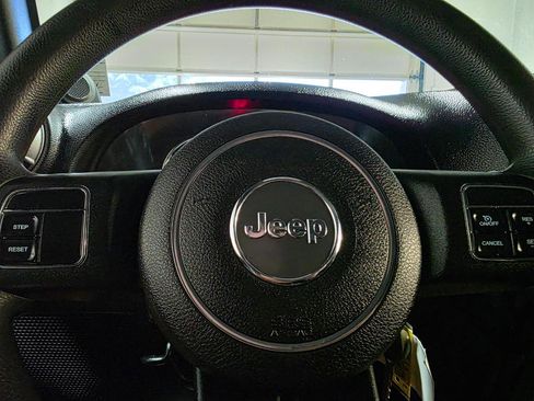 Used 2011 Jeep Wrangler Sport AWD/4WD image 24