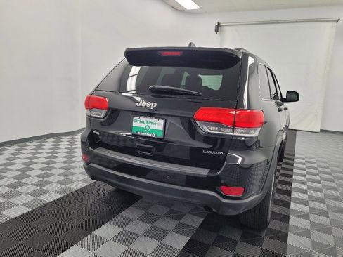 Used 2017 Jeep Grand Cherokee Laredo w/ Quick Order Package 2BE image 7