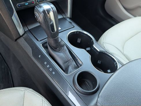 Used 2019 Ford Explorer Limited w/ Ford Safe & Smart Package FWD image 19