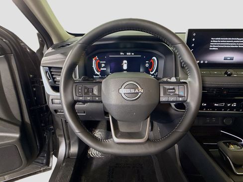 Used 2026 Nissan Rogue SL image 13