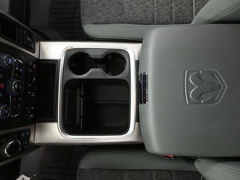 Used 2019 RAM 1500 Big Horn AWD/4WD image 37