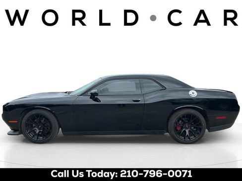 Used 2019 Dodge Challenger GT w/ Plus Package RWD image 4