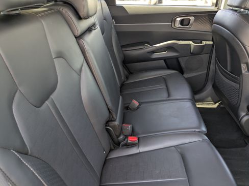 Certified 2024 Kia Sorento S w/ Panoramic Sunroof Package FWD image 14