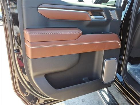 Used 2023 GMC Sierra 1500 SLT w/ SLT Premium Plus Package image 18