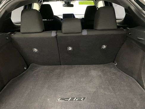Used 2020 Toyota C-HR LE image 12