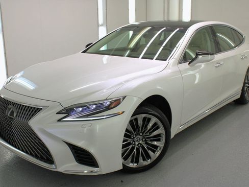 Used 2018 Lexus LS 500 w/ Luxury Package RWD image 28