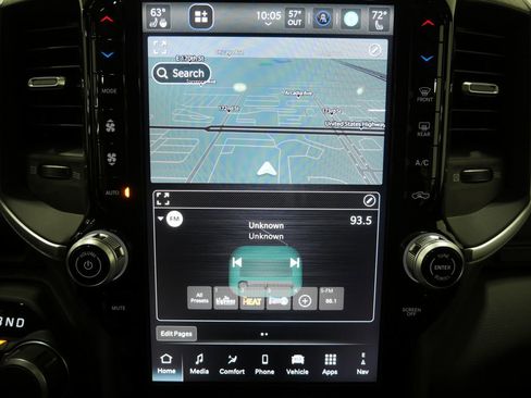 New 2026 RAM 1500 4x4 Crew Cab image 17