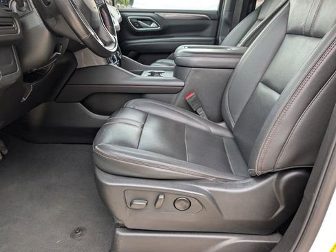 Used 2024 Chevrolet Suburban RST RWD image 15