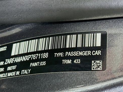 Used 2023 Alfa Romeo Giulia Sprint image 34