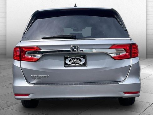 Used 2018 Honda Odyssey EX-L image 3