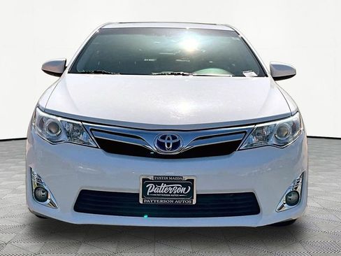Used 2012 Toyota Camry XLE w/ Leather Pkg FWD image 3