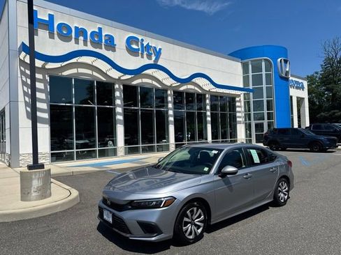 Used 2023 Honda Civic LX image 2