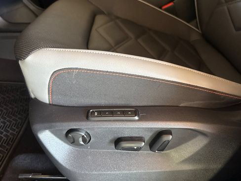 Used 2024 Volkswagen Atlas Peak Edition SEL AWD/4WD image 15