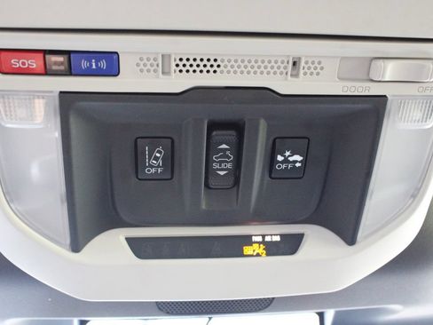 Used 2022 Subaru Forester Premium w/ Popular Package #1 AWD/4WD image 33