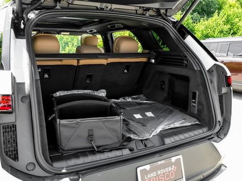 New 2026 Land Rover Range Rover Sport SE AWD/4WD image 59