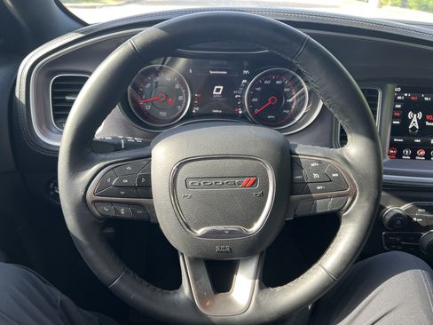 Used 2019 Dodge Charger SXT w/ Plus Group RWD image 15