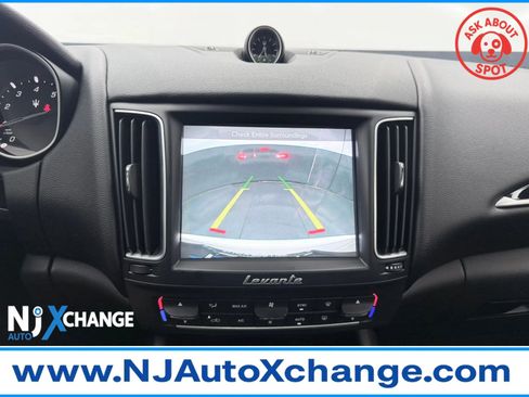 Used 2018 Maserati Levante AWD/4WD image 30