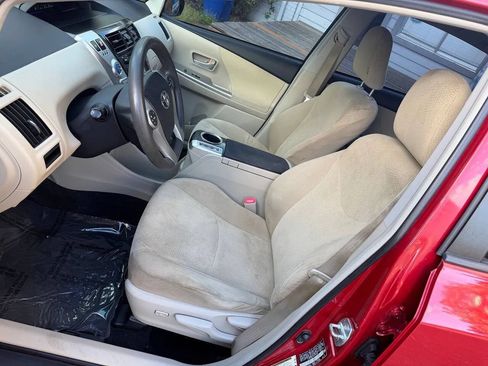 Used 2012 Toyota Prius V Two FWD image 33