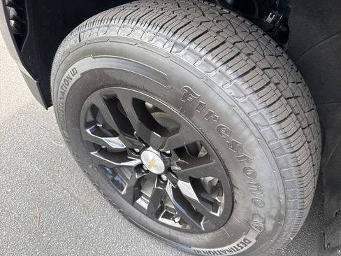 Used 2024 Chevrolet Tahoe LT AWD/4WD image 34