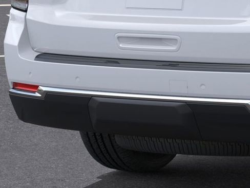 New 2026 Chevrolet Suburban LS image 14