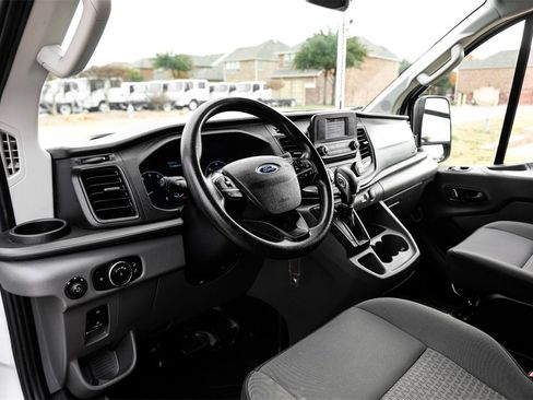 Used 2023 Ford Transit 250 Base image 2