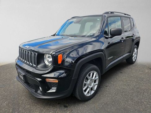 Used 2022 Jeep Renegade Latitude AWD/4WD image 7