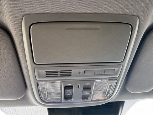 Used 2021 Honda CR-V Touring image 28