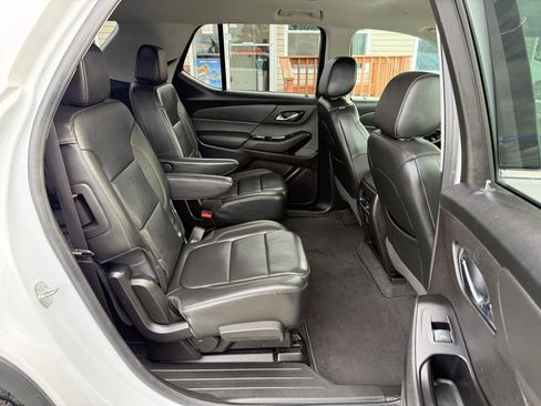 Used 2019 Chevrolet Traverse LT AWD/4WD image 42