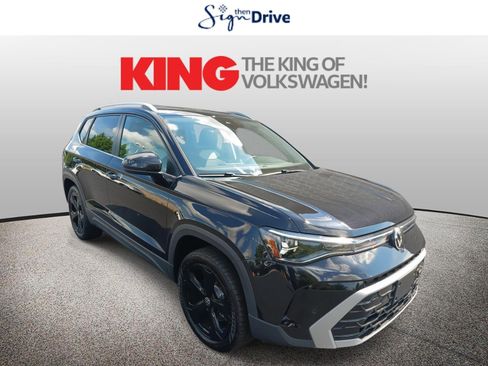 New 2025 Volkswagen Taos SEL image 1