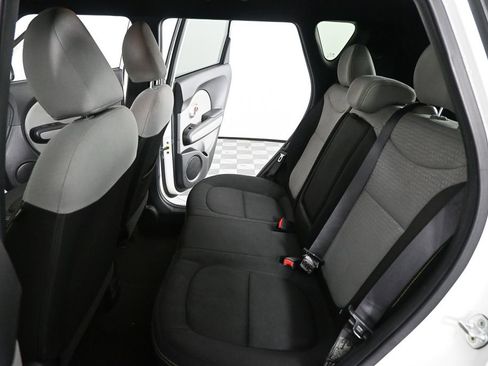 Used 2015 Kia Soul + image 17