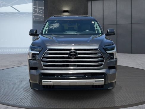 Used 2023 Toyota Sequoia Limited AWD/4WD image 9