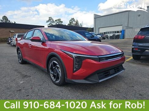 Certified 2025 Kia K4 EX image 1