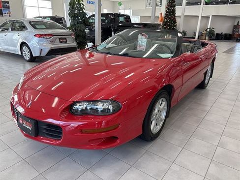 Used 2002 Chevrolet Camaro LT image 1