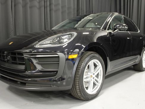 New 2026 Porsche Macan image 8