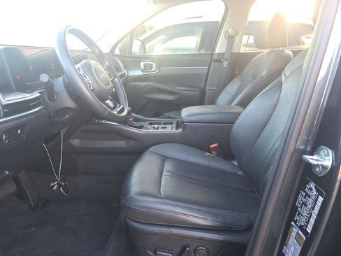 Used 2024 Kia Sorento S w/ Panoramic Sunroof Package image 15