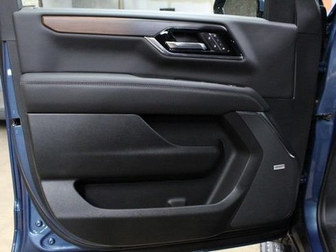 New 2026 GMC Yukon XL Denali w/ Sun & Power Step Package AWD/4WD image 19