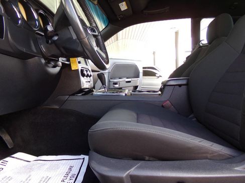 Used 2010 Dodge Challenger R/T w/ Sound Group image 17